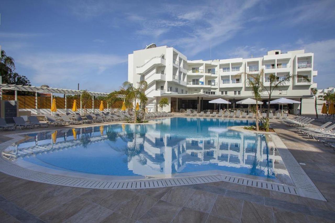 Mayfair Gardens Hotel Paphos Eksteriør billede